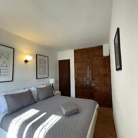 Villa Beautiful Town House, Morairia *